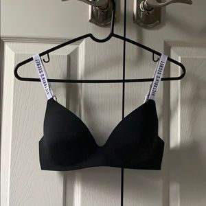 Black Victoria’s Secret Bra